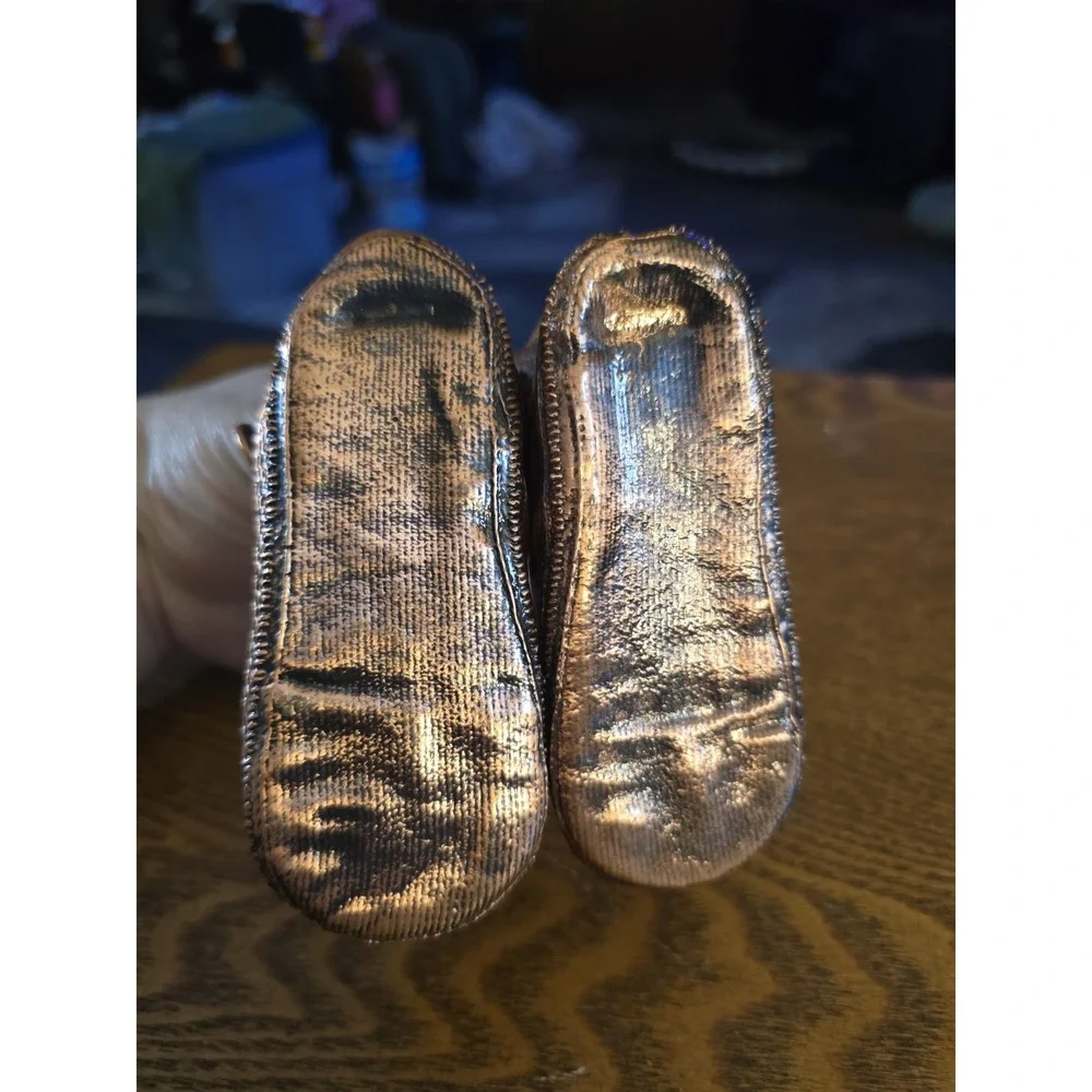 BEAUTIFULL Vintage Set‎ Bronze Baby Shoes  Brass  Baby SHOE DECORATIVE PIECE